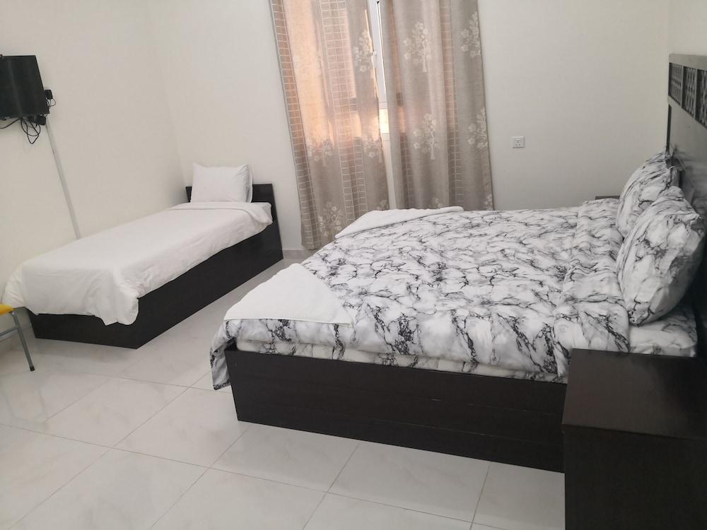 ราส อัล ญินซ์ เทอร์เทิ้ล รีเสิร์ฟ Hotel Al Hadd ภายนอก รูปภาพ