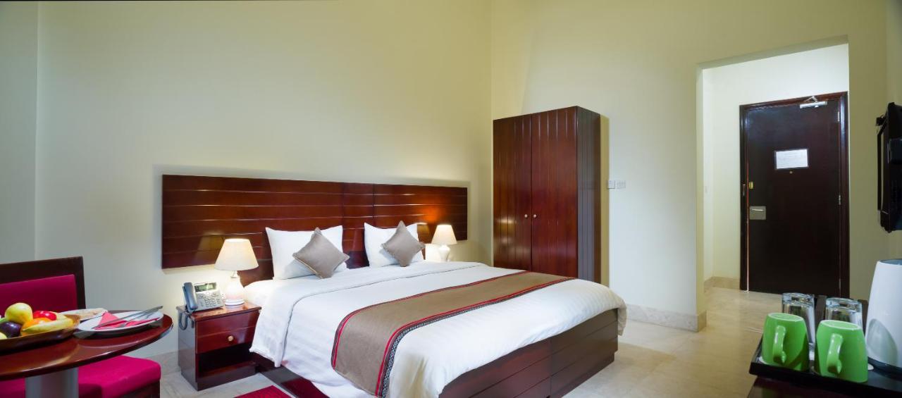 ราส อัล ญินซ์ เทอร์เทิ้ล รีเสิร์ฟ Hotel Al Hadd ภายนอก รูปภาพ